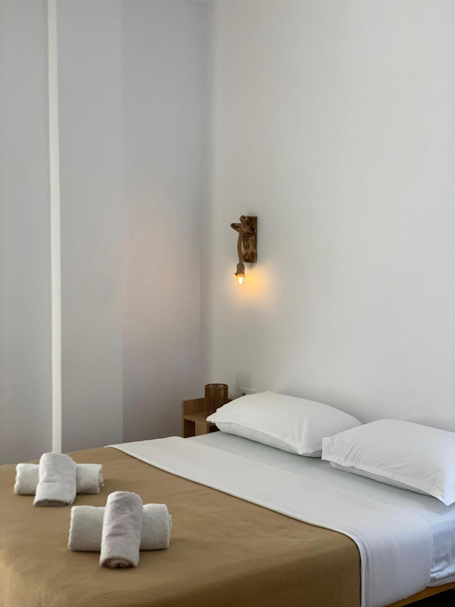 Hotel Vellezrit Guri Теті Екстер'єр фото
